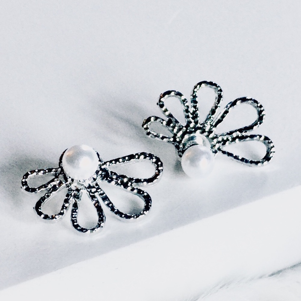 💌 2 Layer Petal Earrings/ Cuff